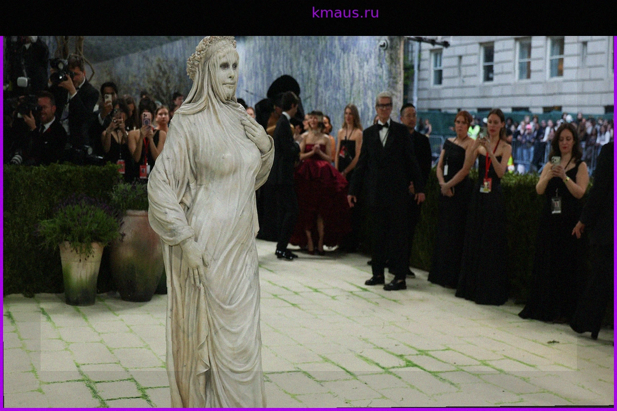"Мода — это искусство": Звезды в экстравагантных образах на Met Gala в Нью-Йорке
