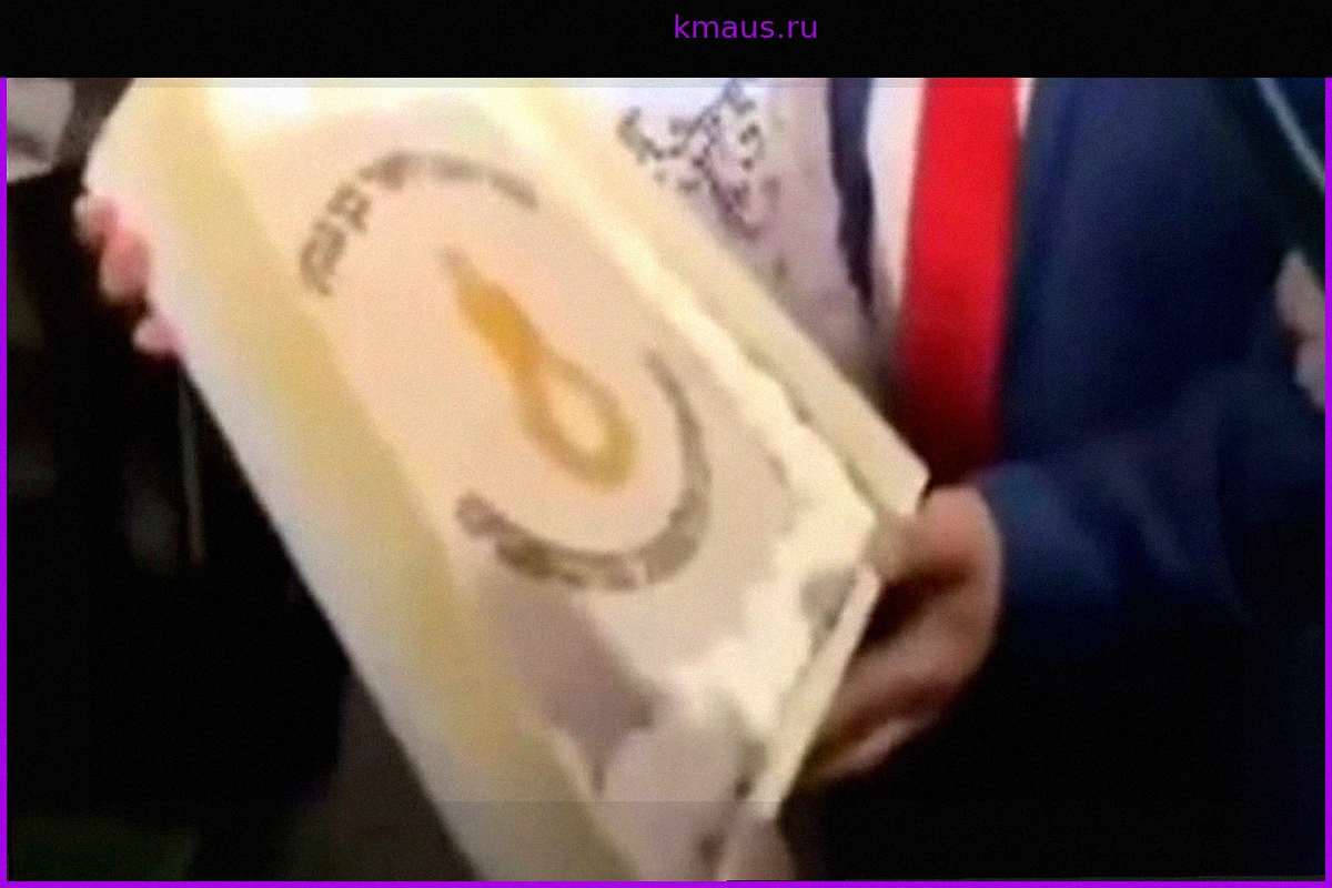 Торт с изображением петли для израильского министра Итамара Бен-Гвира вызвал споры