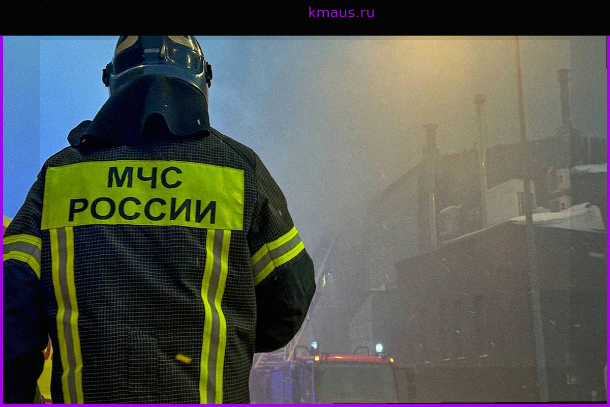 Ликвидация крупного пожара на рынке стройматериалов в Новой Москве