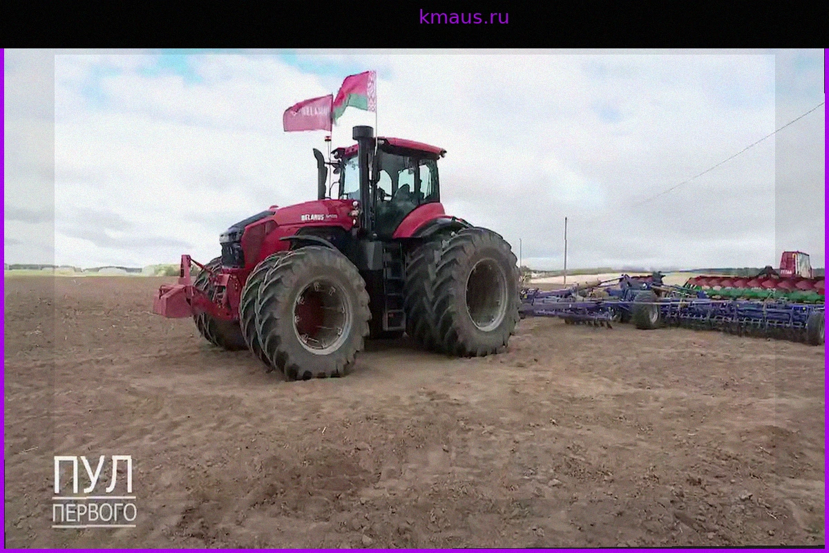 Лукашенко сравнил новый мощный трактор МТЗ Belarus 5425 с космическим кораблем