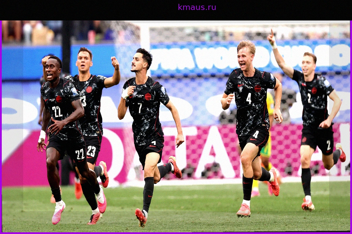 Канада впервые вышла в 1/8 финала Чемпионата мира, обыграв ЮАР со счетом 1:0